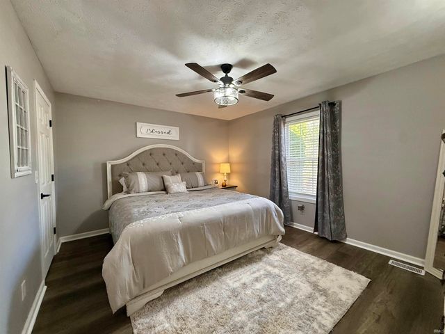 600 Riecken Drive, Evansville, IN 47711