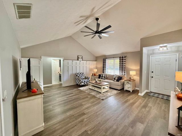 600 Riecken Drive, Evansville, IN 47711