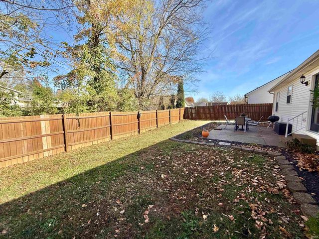 600 Riecken Drive, Evansville, IN 47711