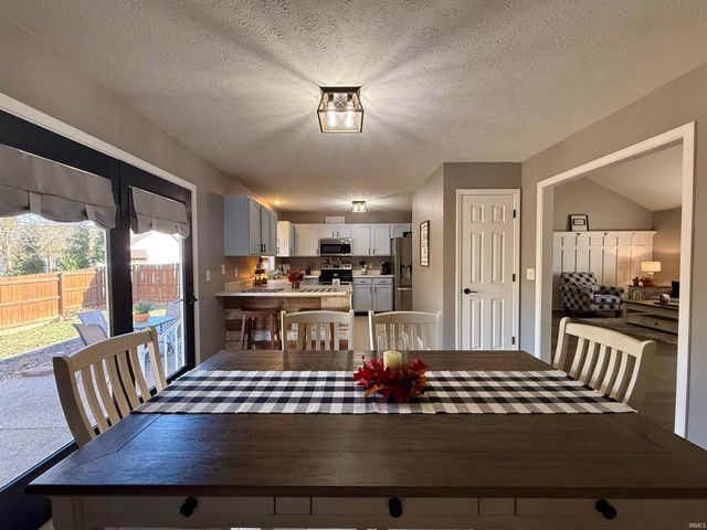 600 Riecken Drive, Evansville, IN 47711