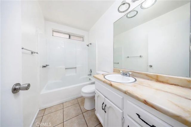 10686 Jamul Road, Apple Valley, CA 92308