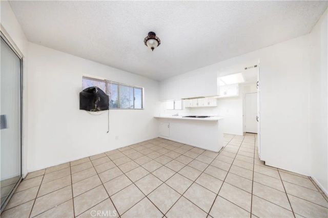 10686 Jamul Road, Apple Valley, CA 92308