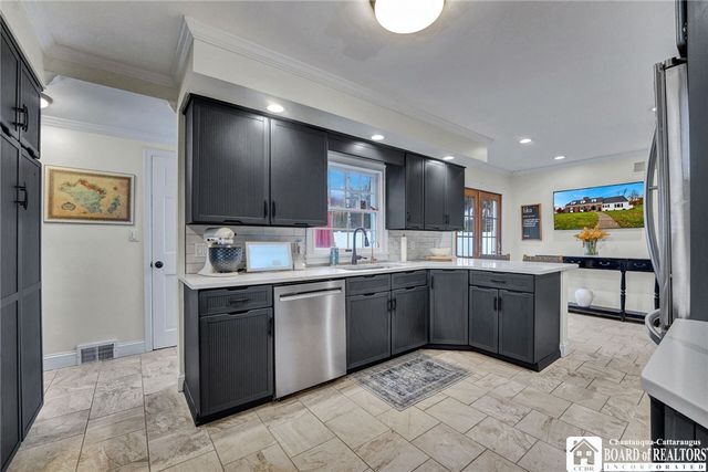 21 Mercury Lane, Jamestown, NY 14701