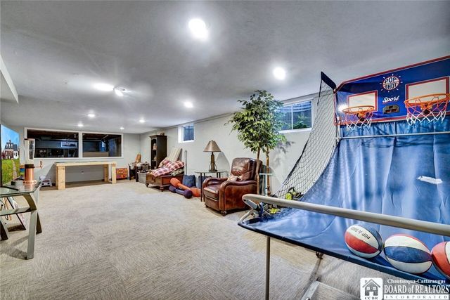 21 Mercury Lane, Jamestown, NY 14701