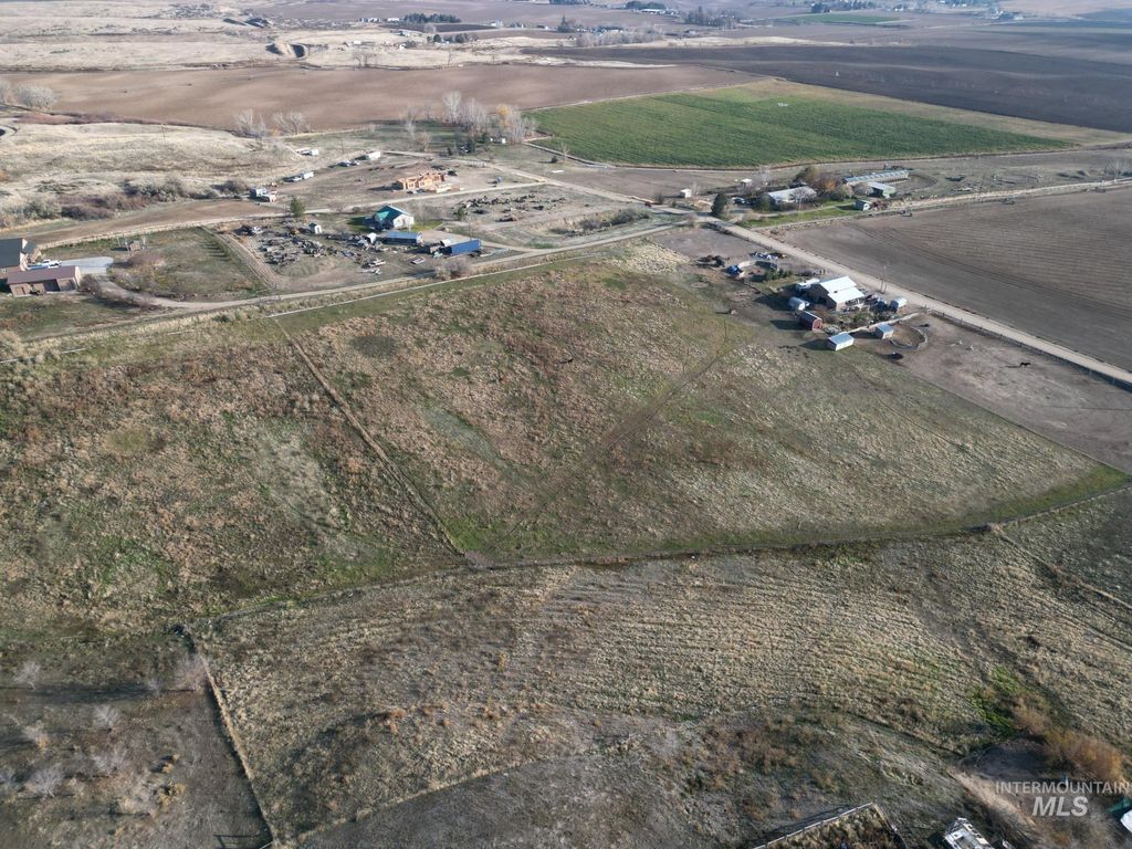 11752 Old Saw Mill Ln, Middleton, ID 83644 photo 2