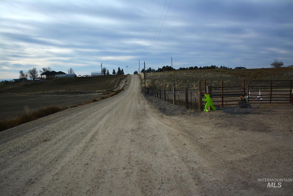 11752 Old Saw Mill Ln, Middleton, ID 83644 photo 9