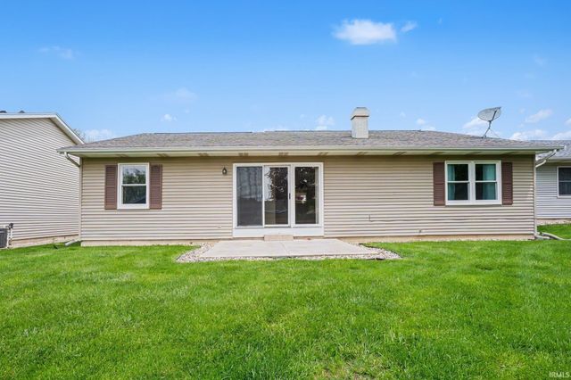 1960 Greenock Drive, South Bend, IN 46614