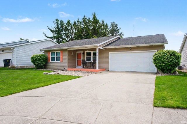 1960 Greenock Drive, South Bend, IN 46614