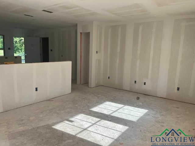 412 S Fredonia, Longview, TX 75601