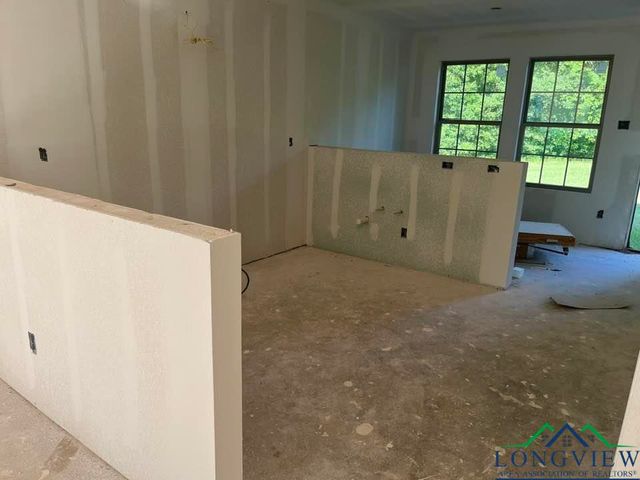 412 S Fredonia, Longview, TX 75601