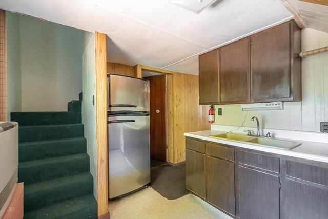 70 Quaboag St, Brookfield, MA 01506