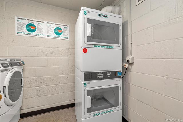 100 Clinton Avenue 4M, Mineola, NY 11501