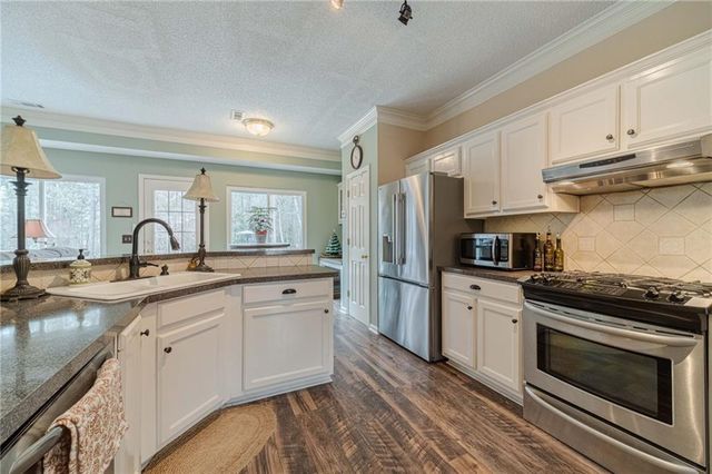 2240 Emerald Drive, Loganville, GA 30052