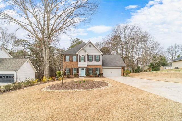 2240 Emerald Drive, Loganville, GA 30052