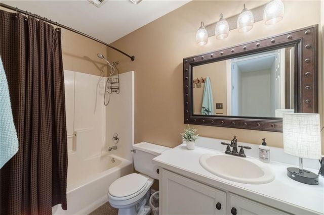 2240 Emerald Drive, Loganville, GA 30052