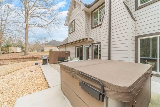 2240 Emerald Drive, Loganville, GA 30052