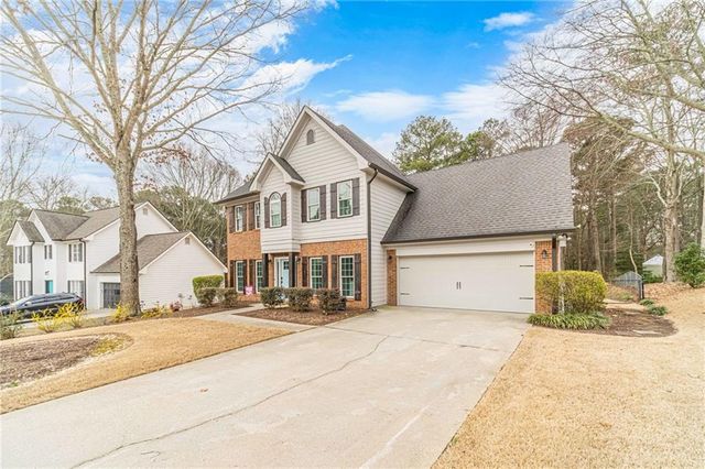 2240 Emerald Drive, Loganville, GA 30052