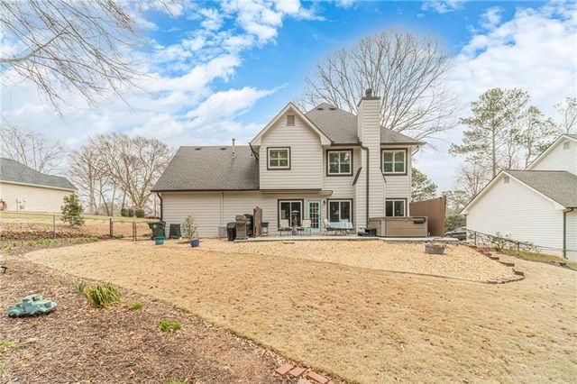 2240 Emerald Drive, Loganville, GA 30052