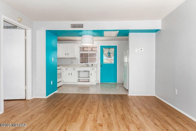 317 S Paseo Quinta Apt B, Green Valley, AZ 85614