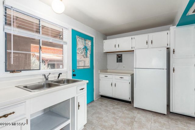 317 S Paseo Quinta Apt B, Green Valley, AZ 85614