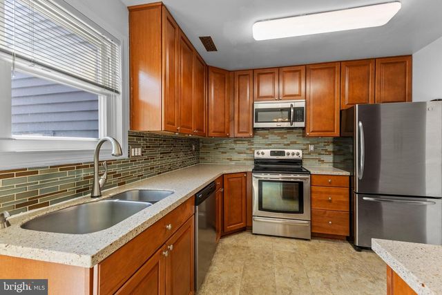 332 WOODSIDE PL, Waldorf, MD 20601