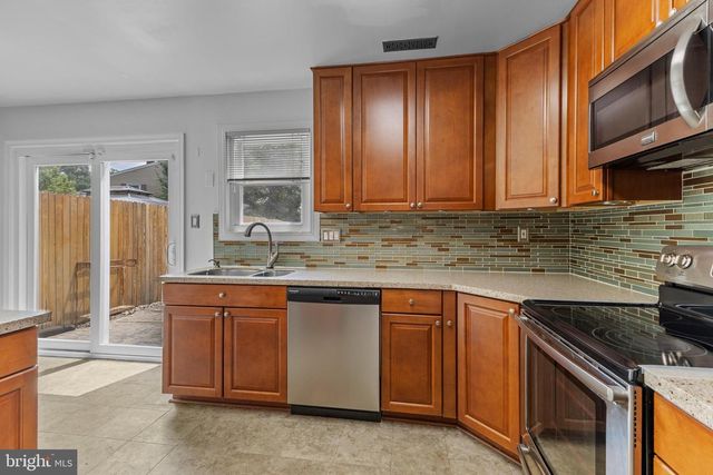 332 WOODSIDE PL, Waldorf, MD 20601