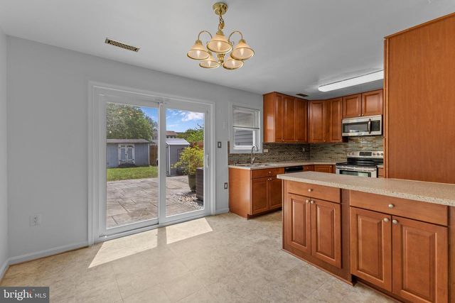 332 WOODSIDE PL, Waldorf, MD 20601