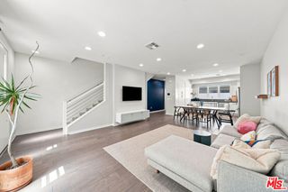 2928 Rowena Avenue 3, Los Angeles, CA 90039