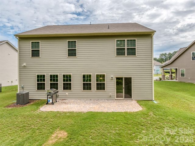 2118 Killian Creek Drive, Denver, NC 28037