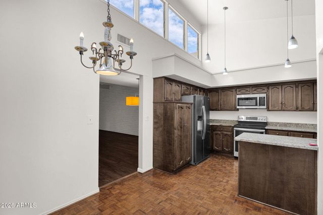 7840 N 7TH Street 9, Phoenix, AZ 85020