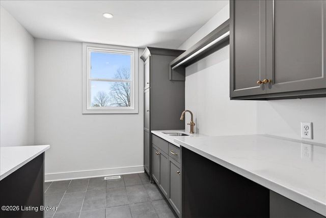 3000 Quarry Rd, Prospect, KY 40059