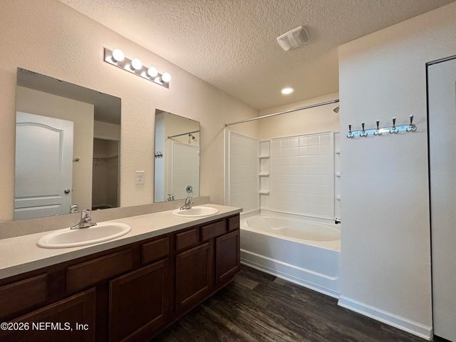 1763 EAGLE VIEW Way, Middleburg, FL 32068