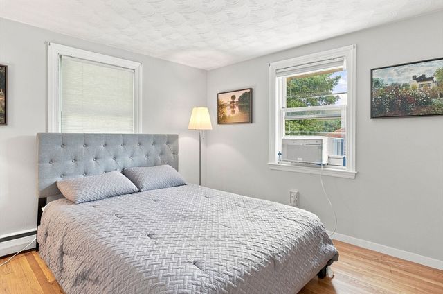 28 Preston St, Malden, MA 02148