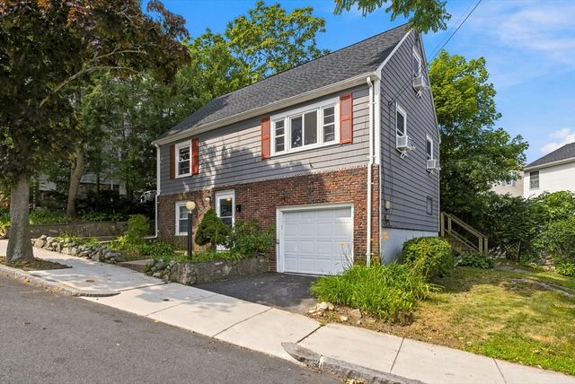 28 Preston St, Malden, MA 02148