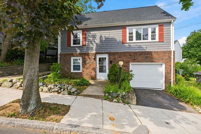 28 Preston St, Malden, MA 02148