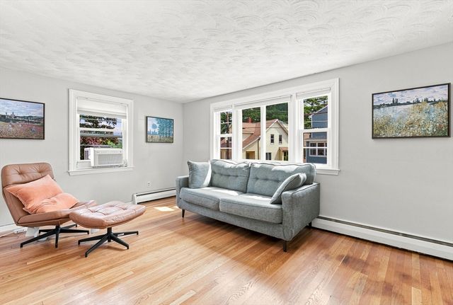28 Preston St, Malden, MA 02148