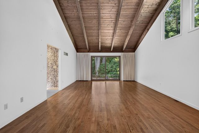 238 Seaward Bend, East Falmouth, MA 02536