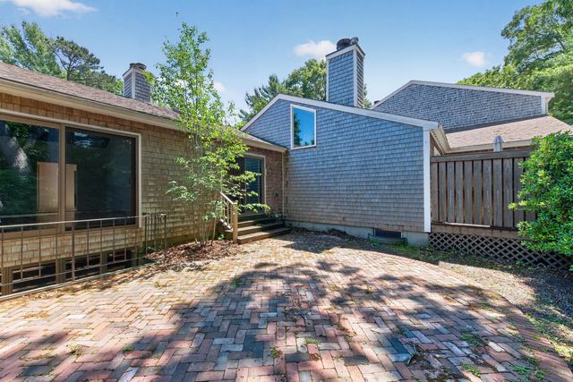 238 Seaward Bend, East Falmouth, MA 02536