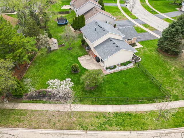 322 Hickory Oaks Drive, Bolingbrook, IL 60490