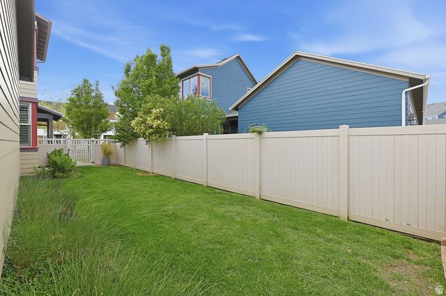 10481 S OQUIRRH RD, South Jordan, UT 84009