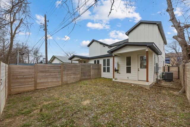 2009 Iroquois LN A, Austin, TX 78741