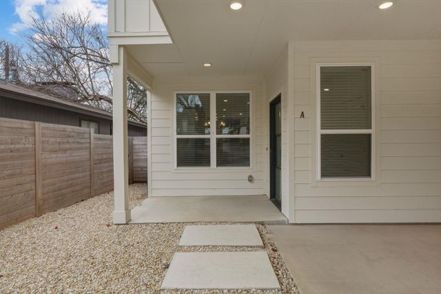 2009 Iroquois LN A, Austin, TX 78741