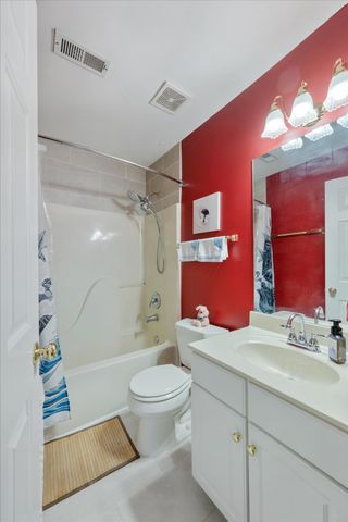 5729 Chadwick Ln, Brentwood, TN 37027