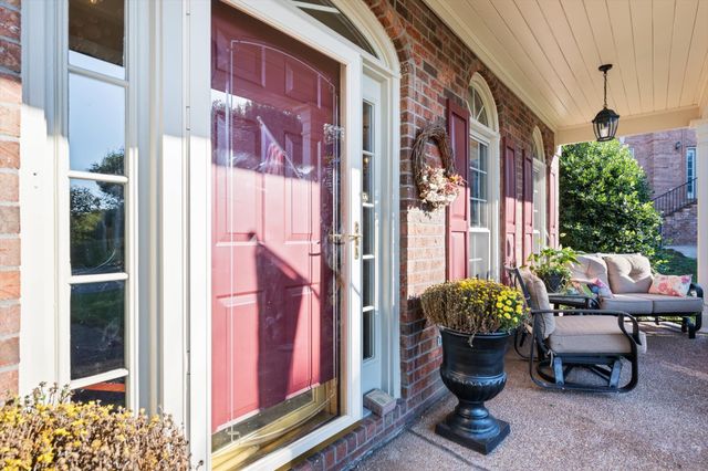 5729 Chadwick Ln, Brentwood, TN 37027