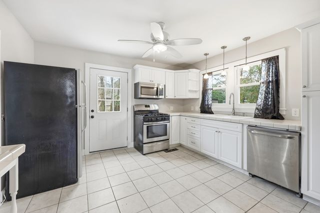 427 Dawson St., Georgetown, SC 29440