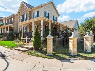 3868 Blow Street, St Louis, MO 63116