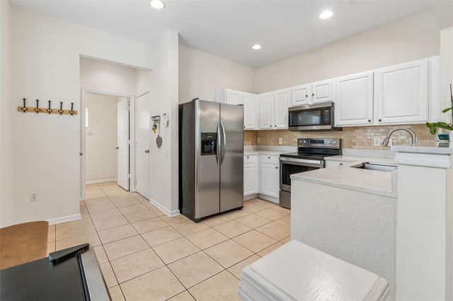 26527 CASTLEVIEW WAY, Wesley Chapel, FL 33544