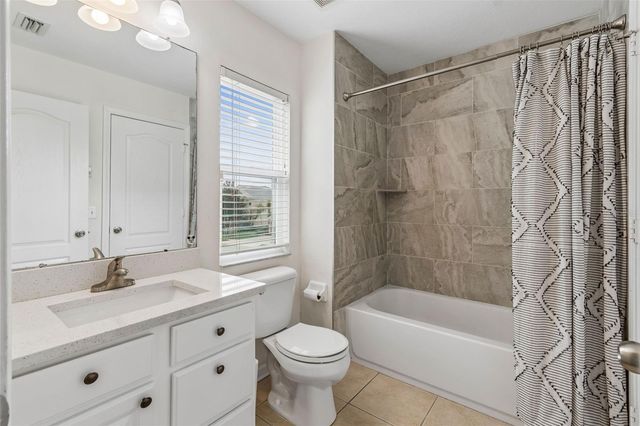 26527 CASTLEVIEW WAY, Wesley Chapel, FL 33544