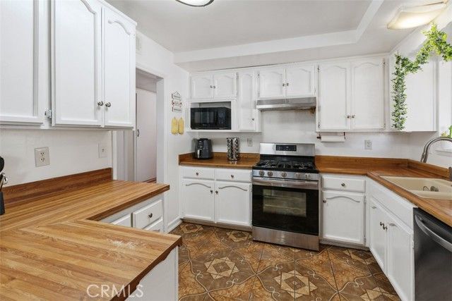 1650 S Belle Ave, Corona, CA 92882