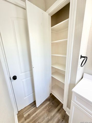 1535 Edison, San Antonio, TX 78201